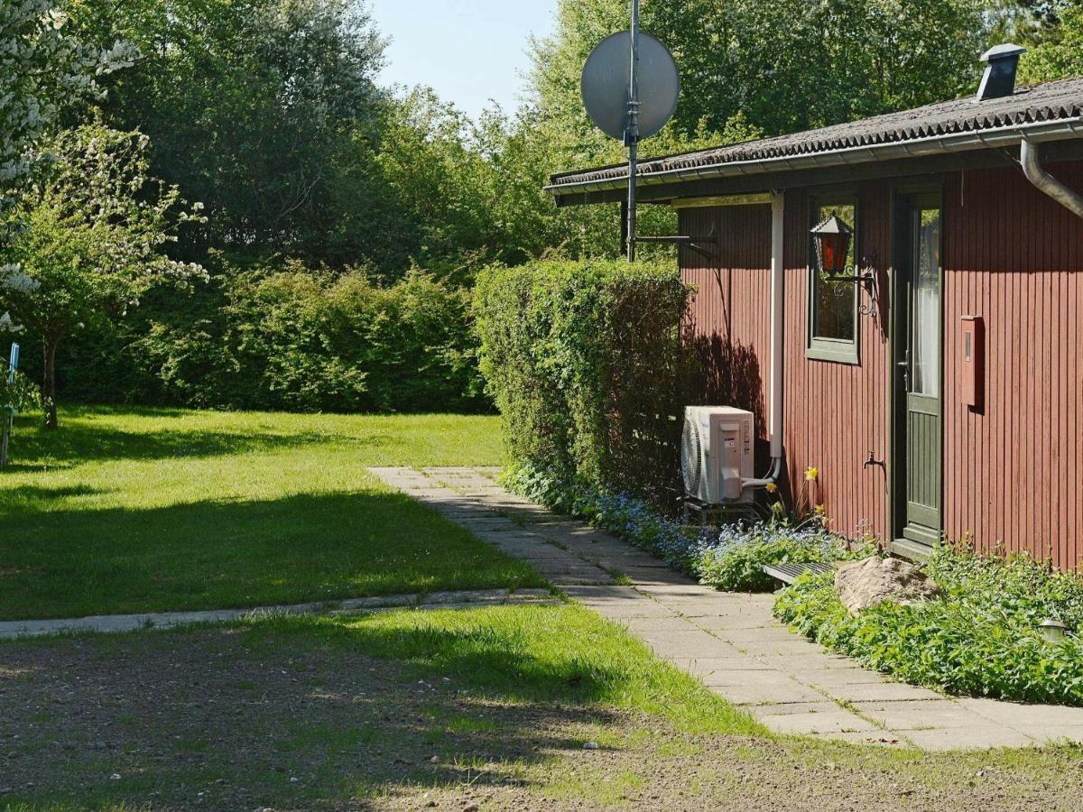 6 Person Holiday Home In Pr St Togeholt Экстерьер фото